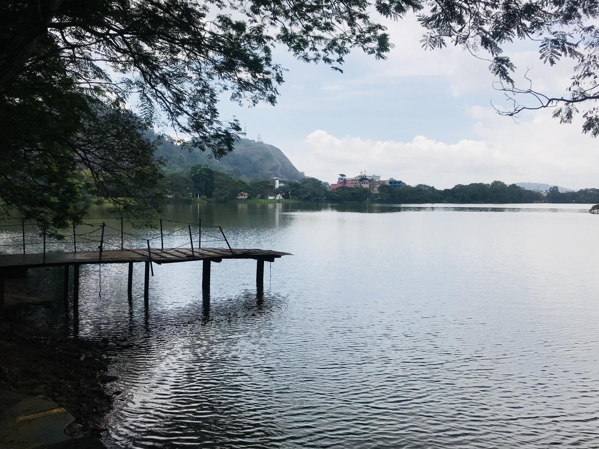 Seasons Hotel Kurunegala Luaran gambar