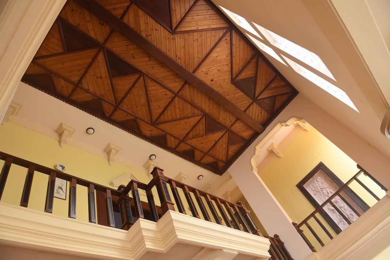 Seasons Hotel Kurunegala Luaran gambar