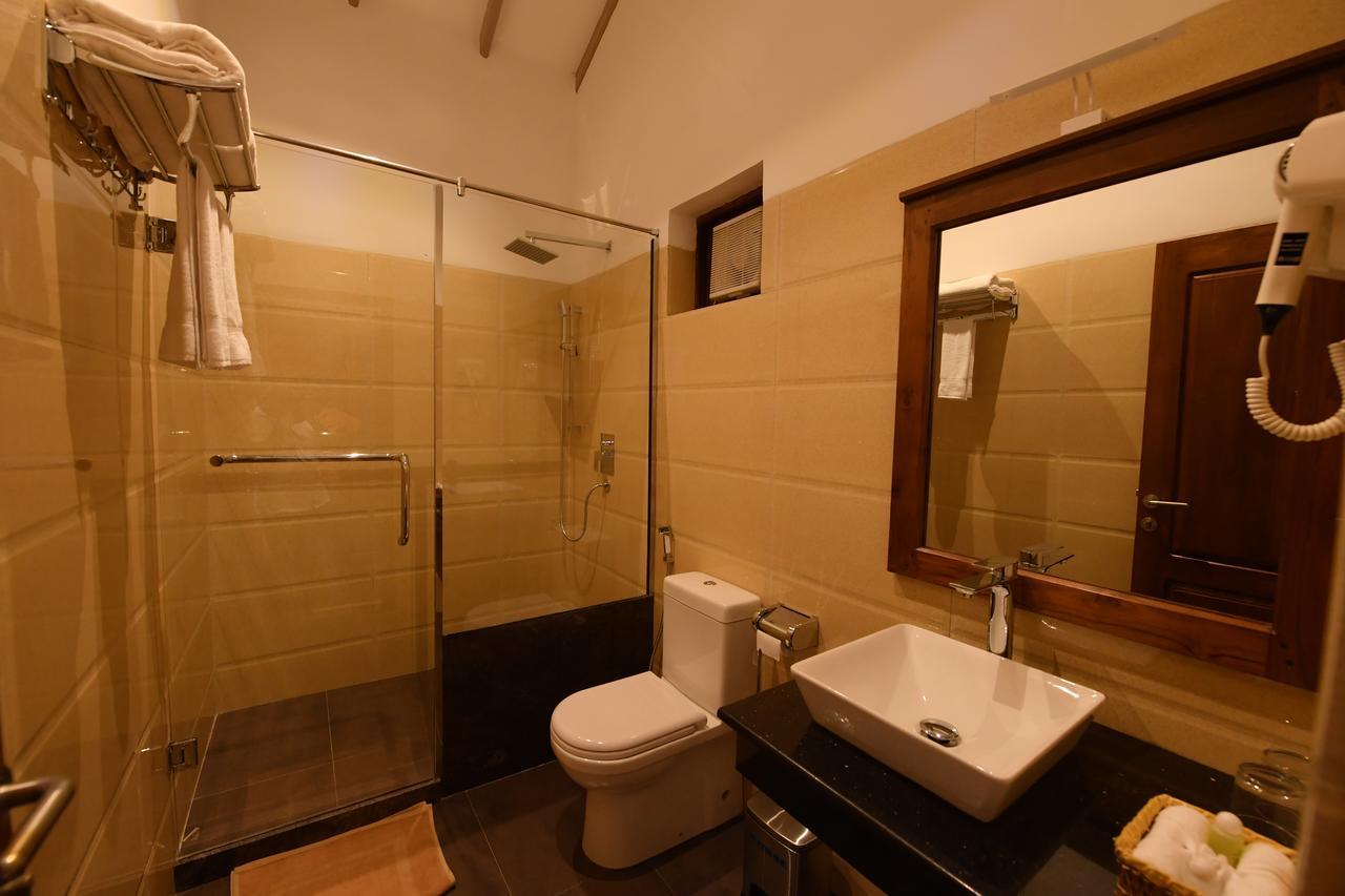 Seasons Hotel Kurunegala Luaran gambar