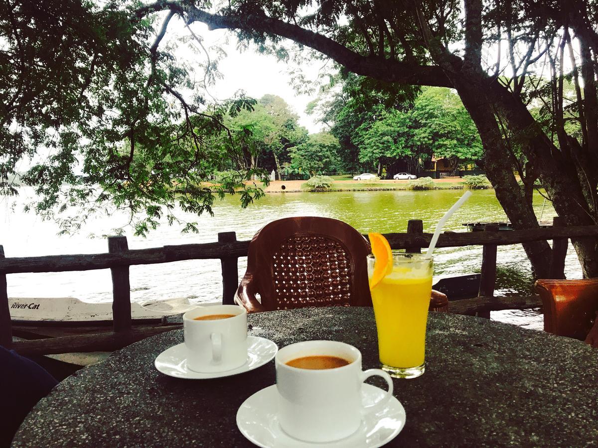 Seasons Hotel Kurunegala Luaran gambar